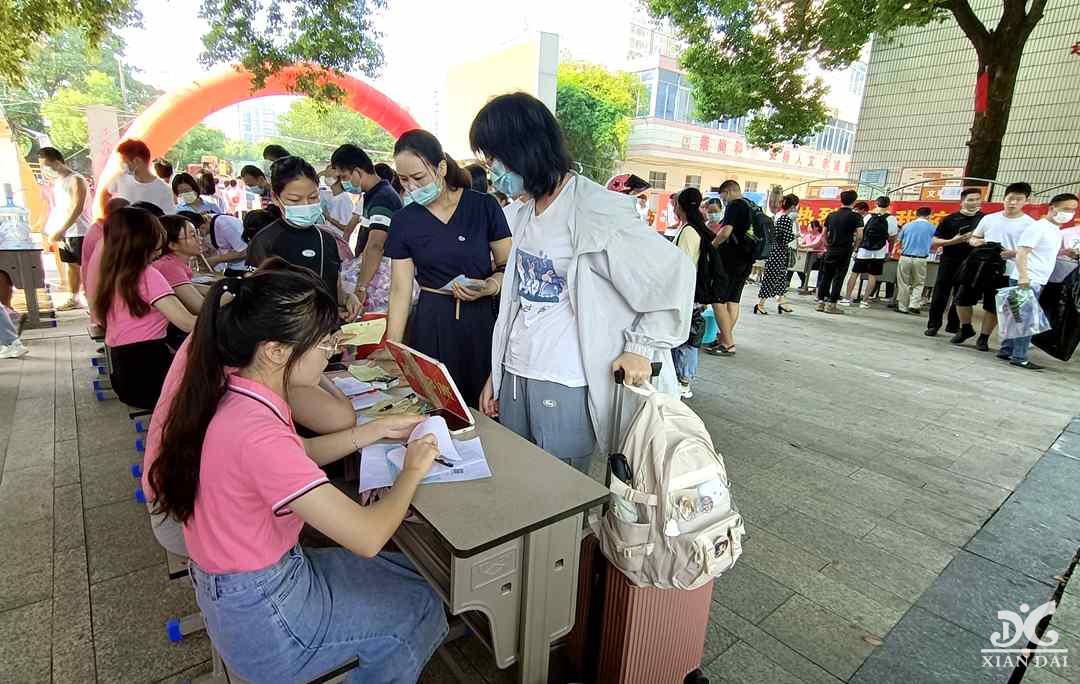 記錄#開(kāi)學(xué) 的一些小碎片，曬一曬南現(xiàn)外可愛(ài)的孩子們！